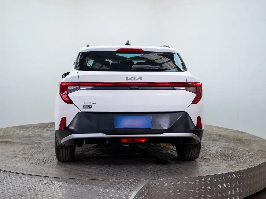 Kia K3 1.4 Cross Lx Mt año 2026
