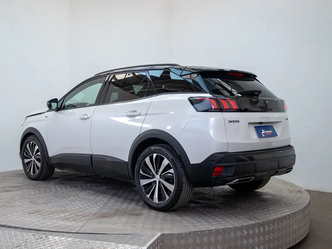 Peugeot 3008 1.6 Gt Puretech 180 At año 2024