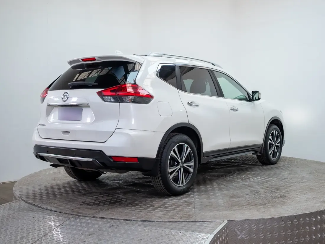 Nissan X-Trail 2.5 Advance Cvt At año 2018