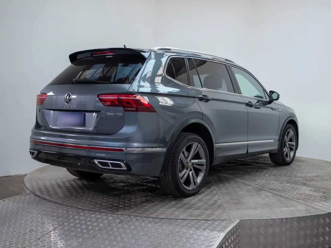 Volkswagen Tiguan 2.0 Tsi R-Line At 4x4 año 2023