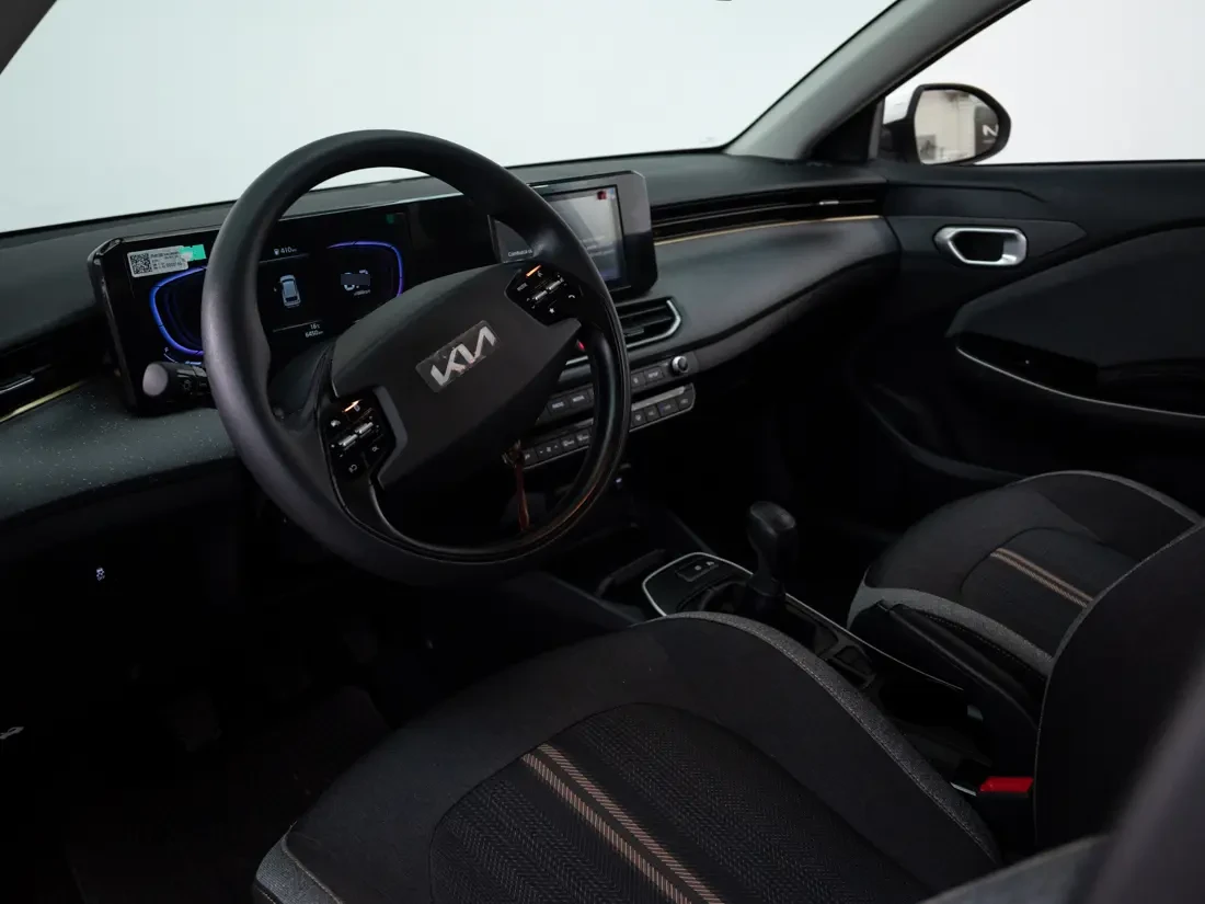 Kia K3 1.4 Cross Lx Mt año 2026