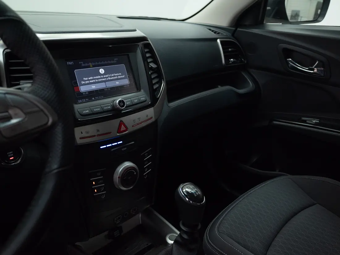 Mahindra Xuv300 1.2 Comfort Mt año 2024