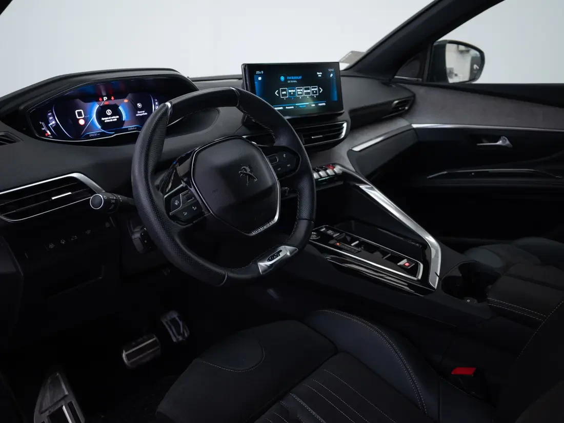 Peugeot 3008 1.6 Gt Puretech 180 At año 2024