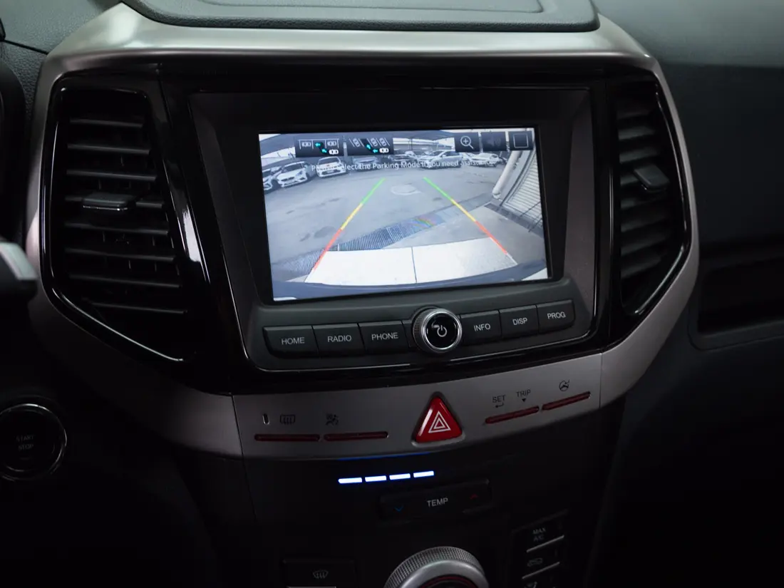 Mahindra Xuv300 1.2 Comfort Mt año 2024