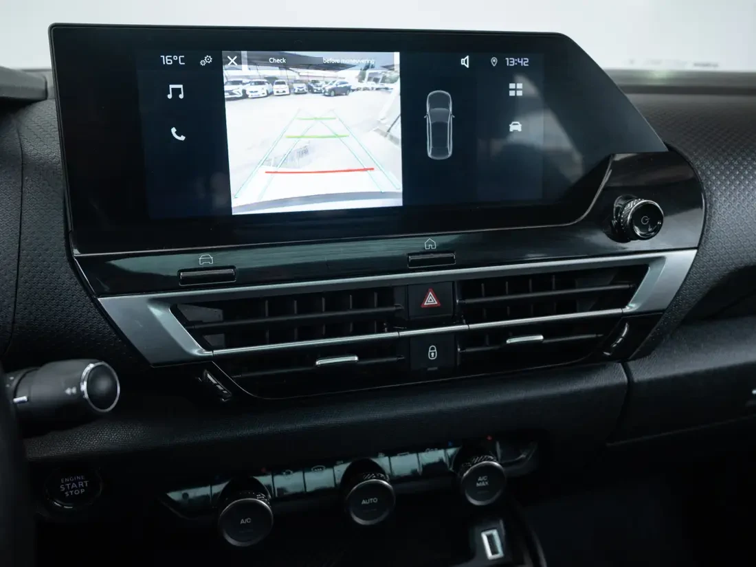 Citroen C4 1.2 Puretech 130 S&amp;s Eat8 Shine At año 2022