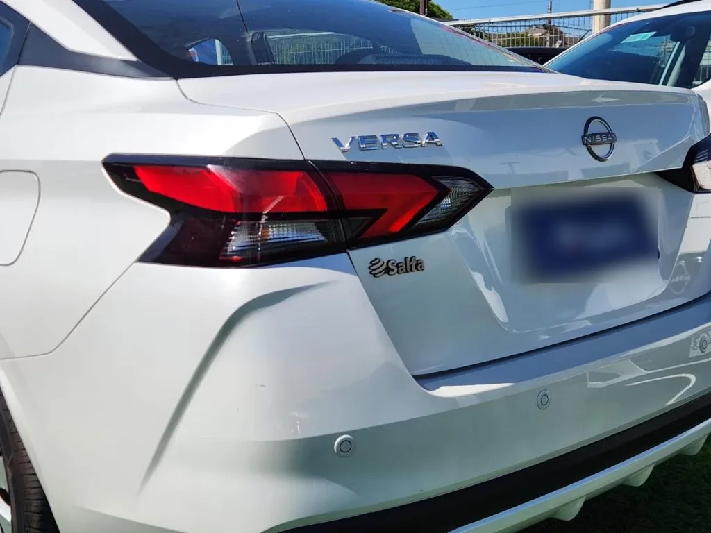 Nissan Versa 1.6 Sense 4x2 Mt 4p año 2025