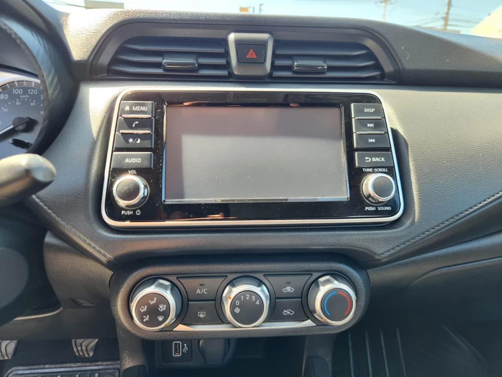 Nissan Versa 1.6 Sense 4x2 Mt 4p año 2025