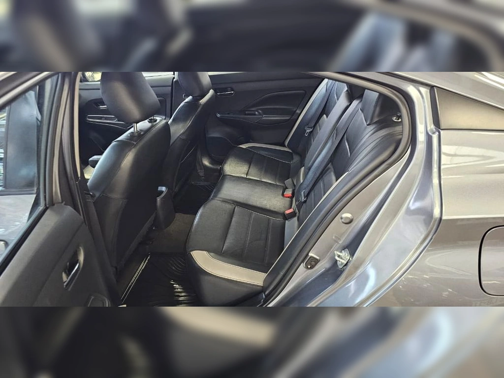Nissan Versa Cvt 1.6 año 2022