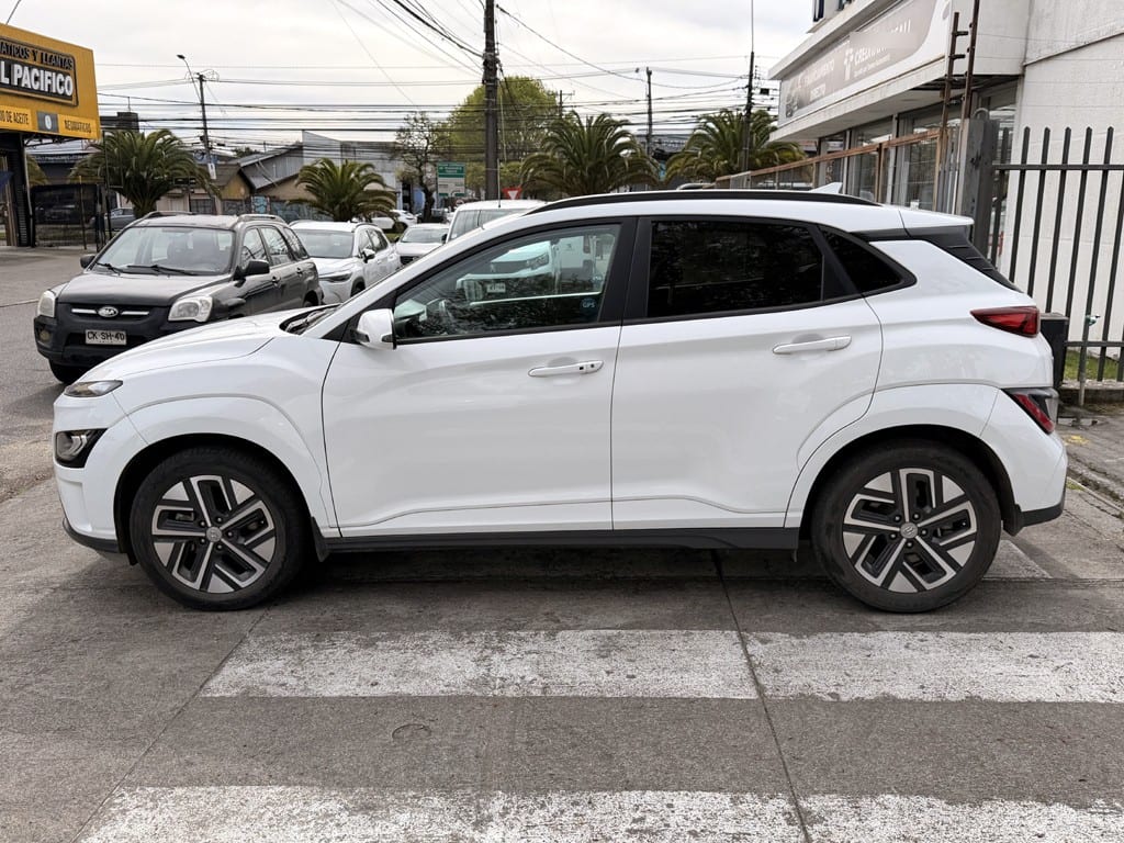 Hyundai Kona Os Aut año 2023