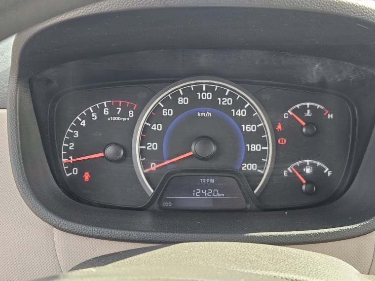 Hyundai I-10 Sdn Mt Gl 2ab Ac Pe 1.2 año 2018
