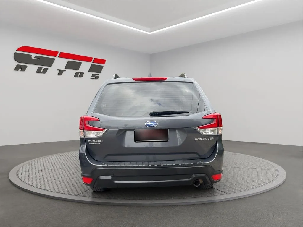 Subaru Forester 2.0i X Awd At 5p año 2021
