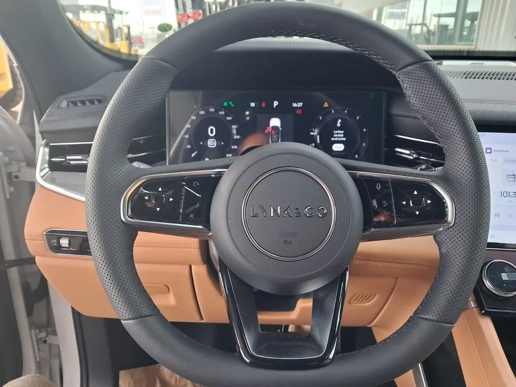 Lynk&Co 09 Halo año 2027