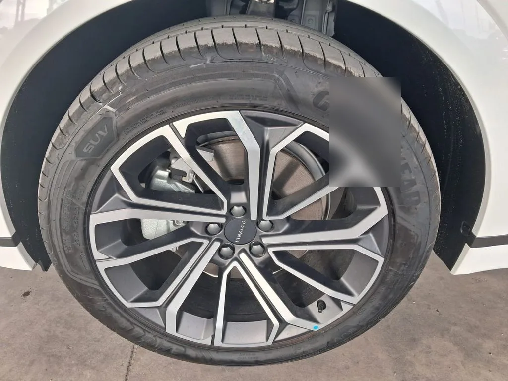 Lynk&Co 09 Halo año 2027