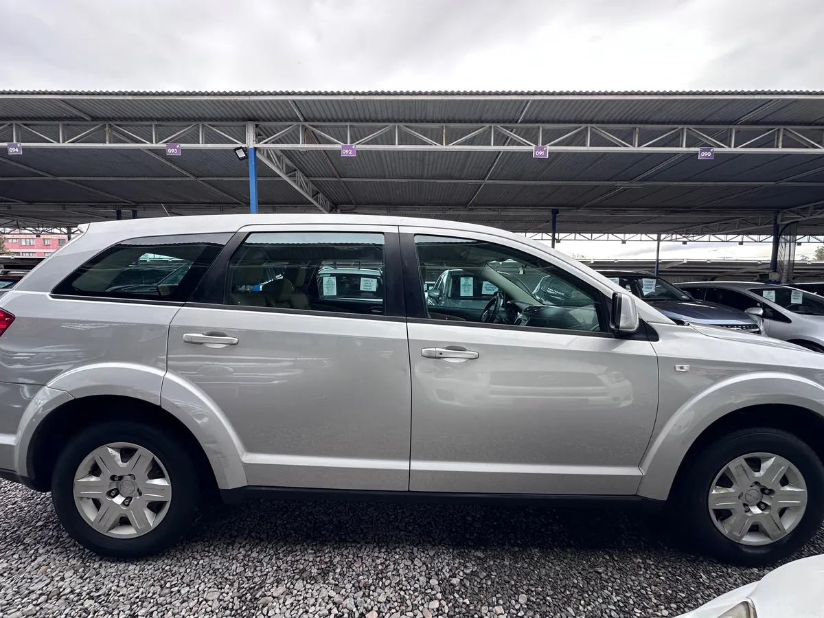 Dodge JOURNEY 2.4 Sxt At año 2012