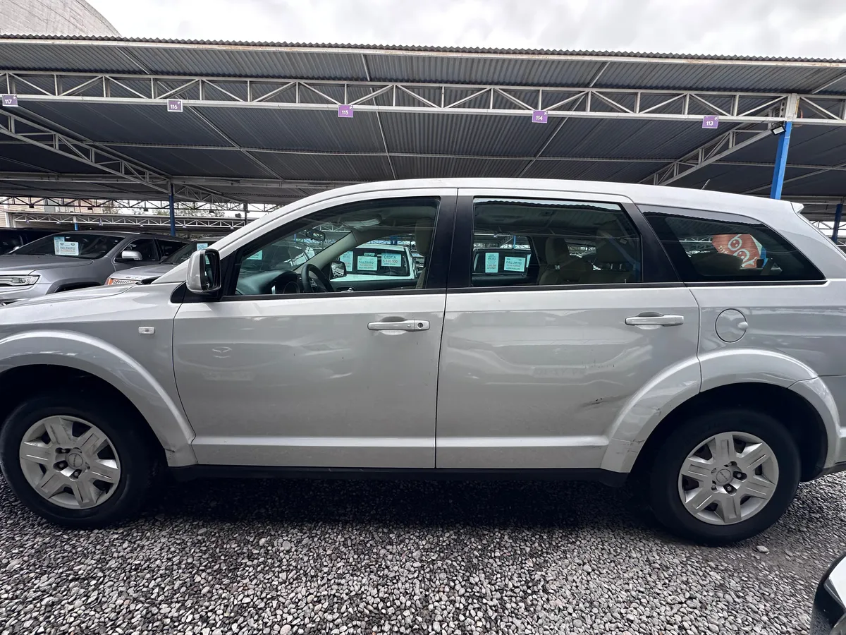 Dodge JOURNEY 2.4 Sxt At año 2012
