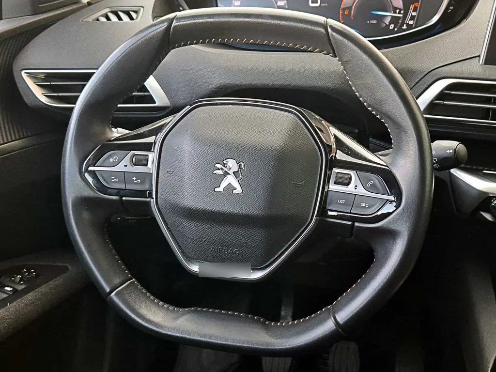 Peugeot 3008 Active año 2022