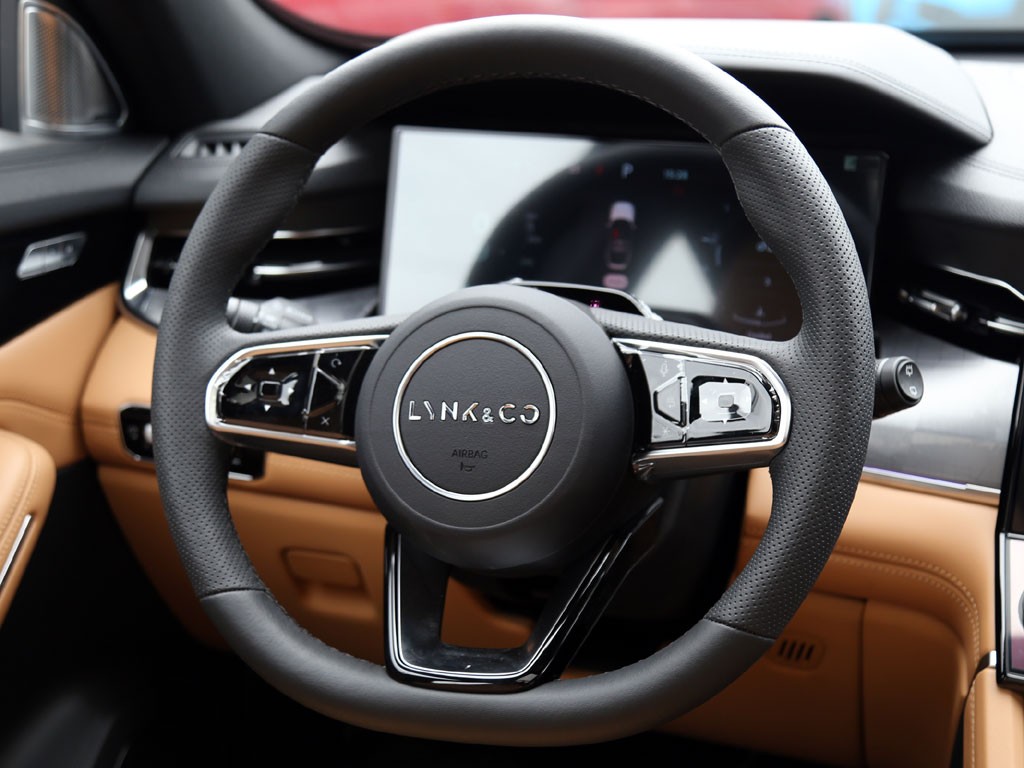 Lynk&Co 09 Halo 2.0 T año 2027