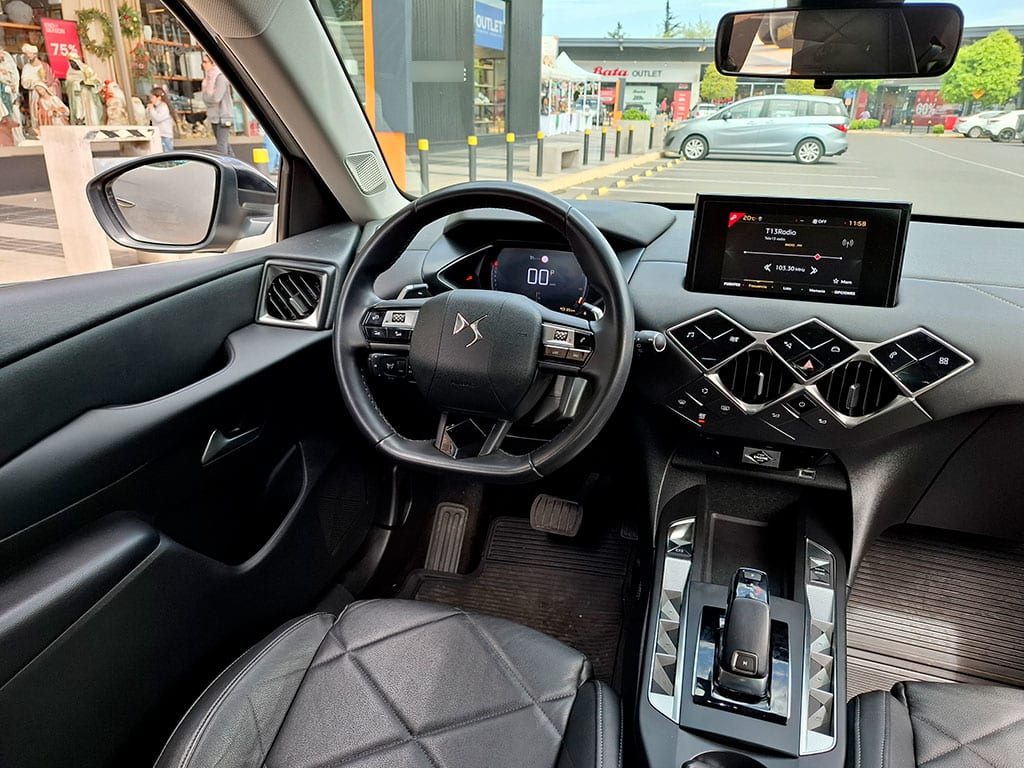 DS Automobiles 3 1.2 Crossback Puretech 4x2 155 8at 5p (correa Ok) año 2023