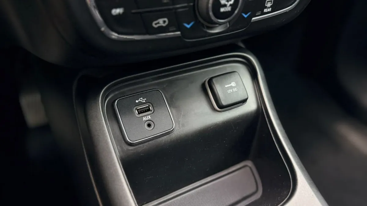 Jeep Compass Sport 2.4 Aut año 2018