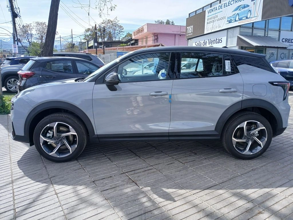 Lynk&Co 06 06 1.5t At Halo año 2027