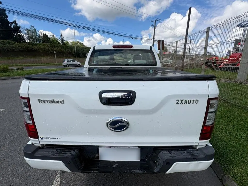 ZX Auto Terralord Dlx 4x2 Diesel año 2023
