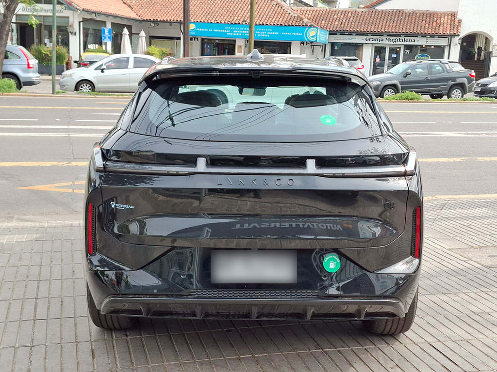 Lynk&Co 08 Phev año 2027