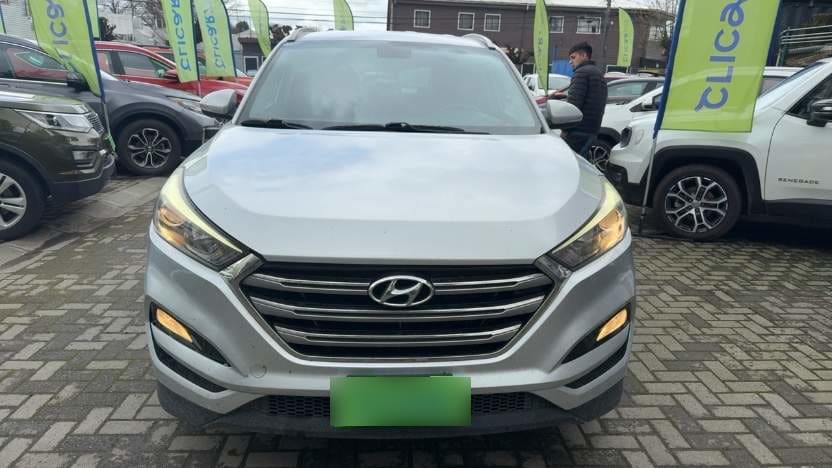 Hyundai Tucson 2.0 Crdi Diesel Premium Nav 4wd At 5p año 2018
