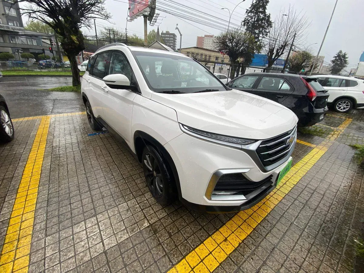 Chevrolet Captiva 1.5t Ltz Fwd Cvt At 5p año 2022