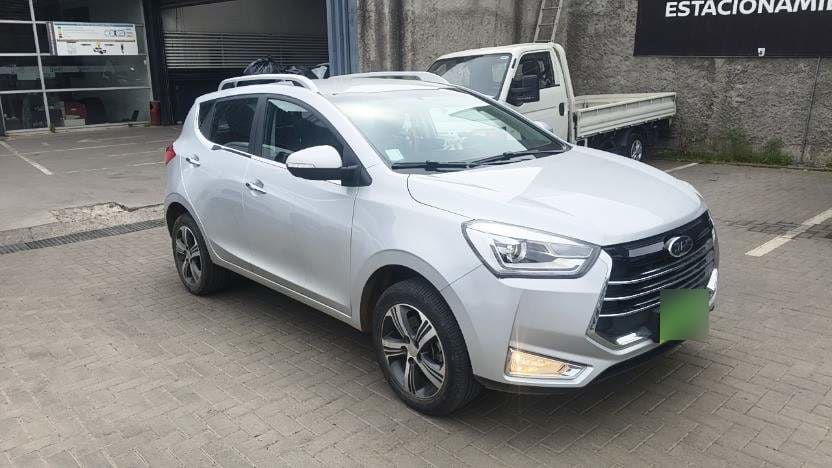 JAC Js2 1.5 Luxury 4x2 Mt 5p año 2021