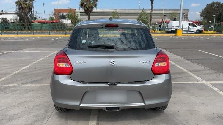 Suzuki Swift 1.2 Glx Plus 4x2 Hb Mt 5p año 2024