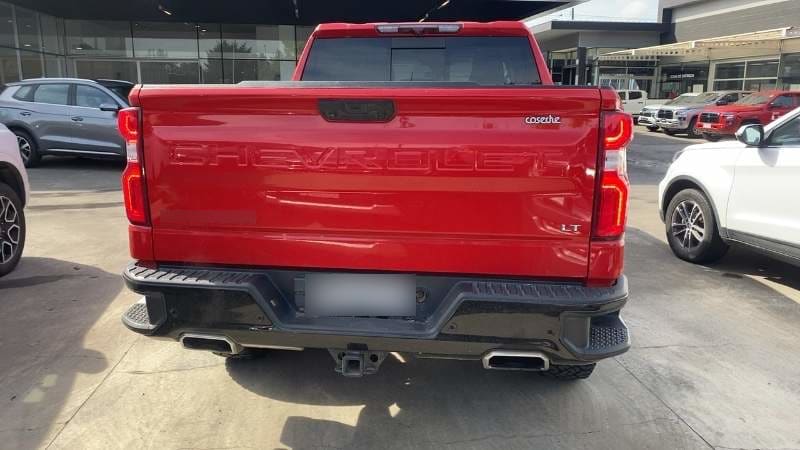 Chevrolet Silverado 5.3 Lt Trail Boss Z71 4x4 At 4p año 2024