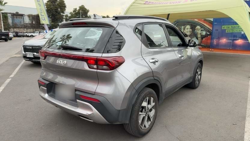 Kia Sonet 1.5 Ex Full Plus 4x2 6mt 5p año 2022