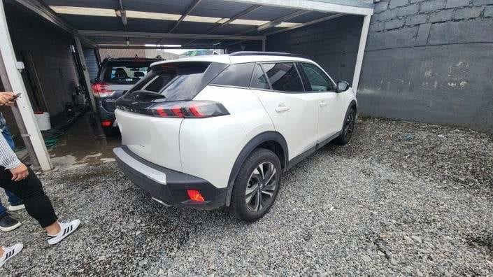 Peugeot 2008 1.2 Allure Puretech 130 4x2 At 5p año 2022