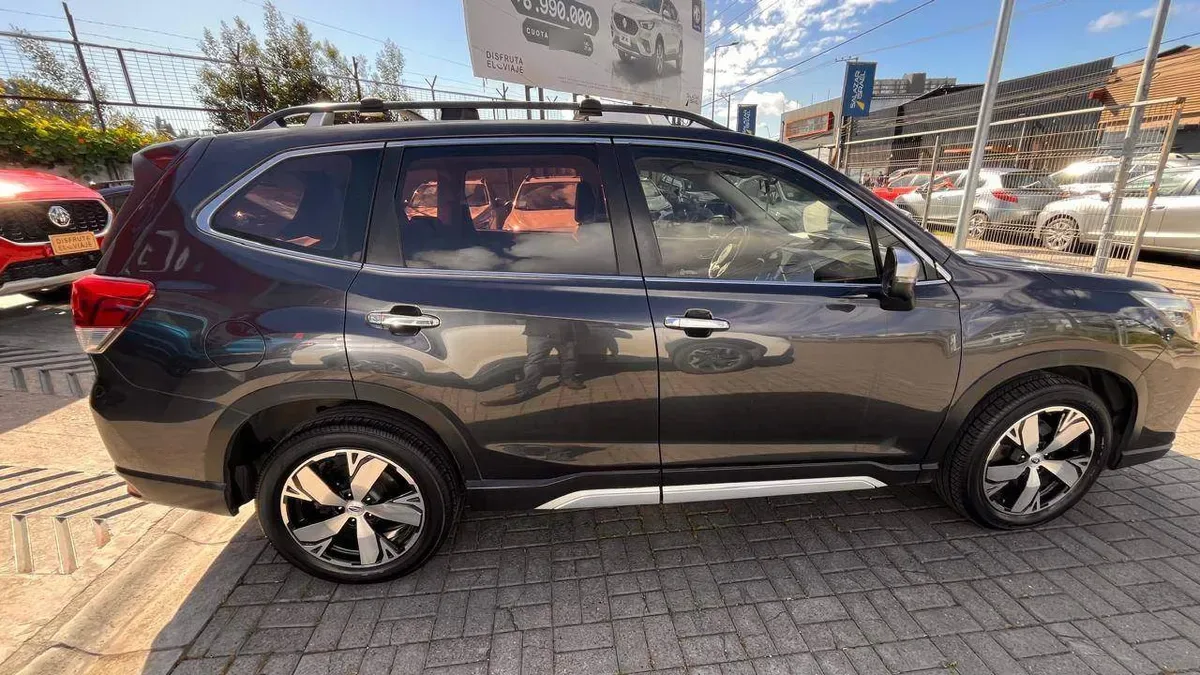 Subaru Forester 2.0i Limited Eyesight Awd At 5p año 2020