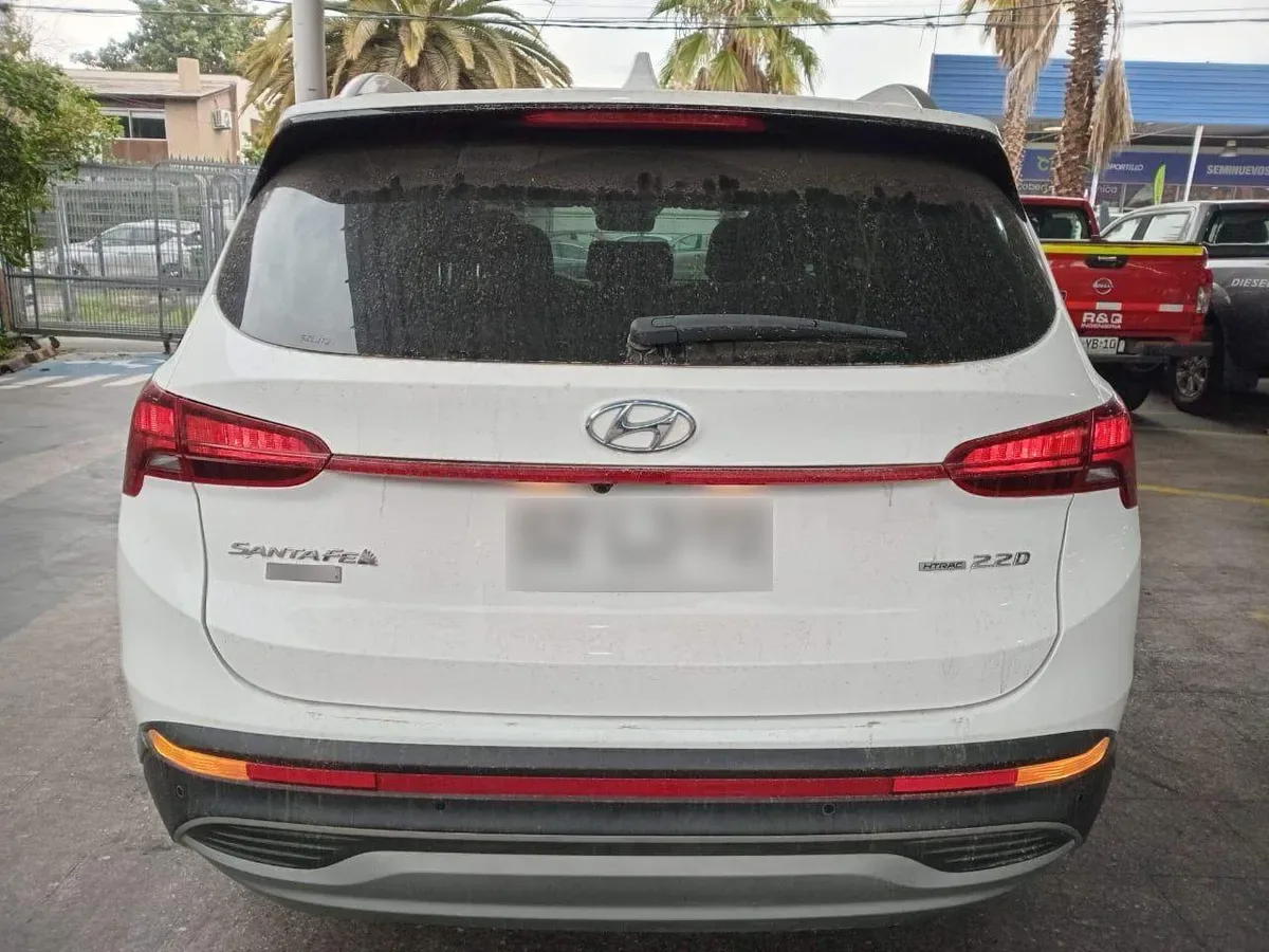Hyundai Santa Fe 2.2 Value Fl Crdi Diesel 4wd At 5p año 2024