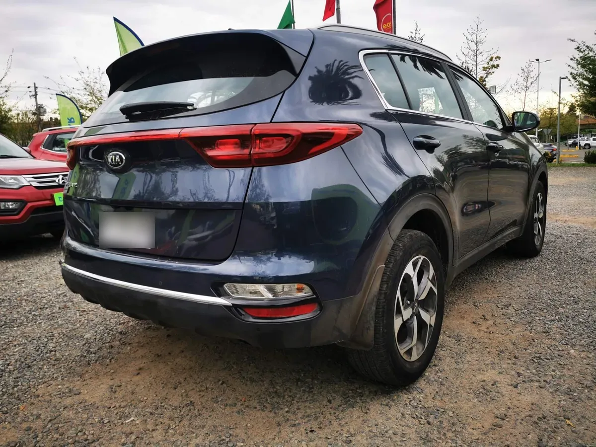 Kia Sportage 2.0 Lx 2wd 6at 5p año 2021