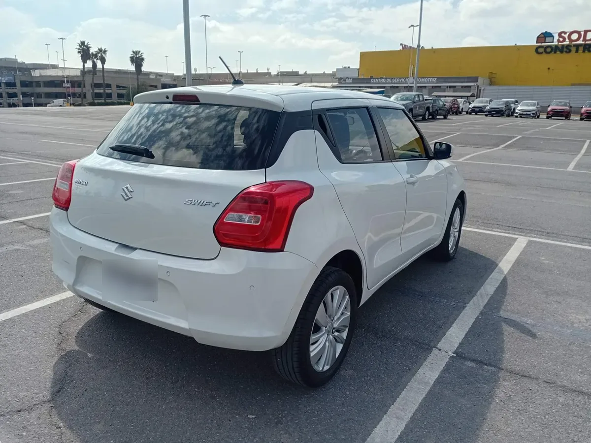 Suzuki Swift 1.2 Gl Sport Amt 4x2 Hb At 5p año 2024