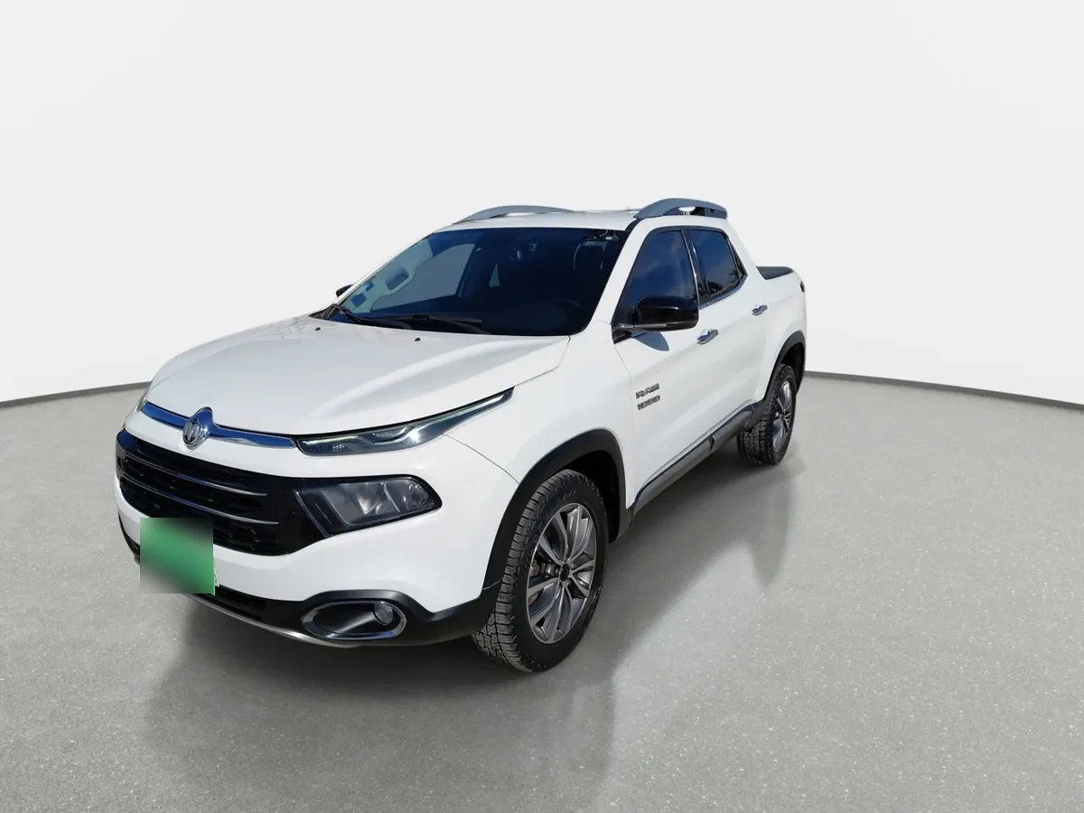Ram 1000 2.0 Laramie 4x4 Dob. Cab. At 4p año 2021