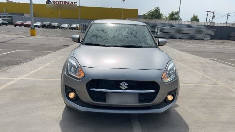 Suzuki Swift 1.2 Glx Plus 4x2 Hb Mt 5p año 2024