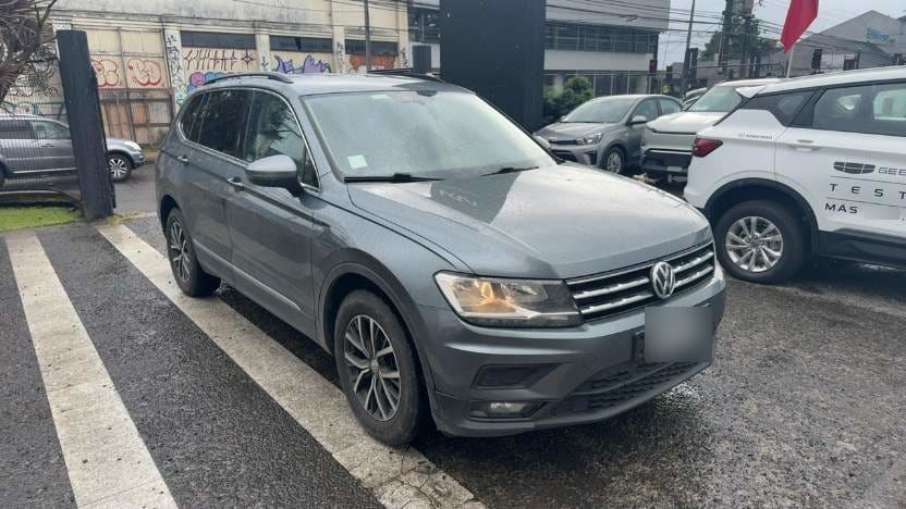 Volkswagen Tiguan 2.0 Tdi Comfortline Diesel 4motion 4x4 150hp 7a At 5p año 2019