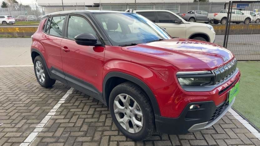 Jeep Avenger 1.2t Altitude 2wd Mt 5p año 2026