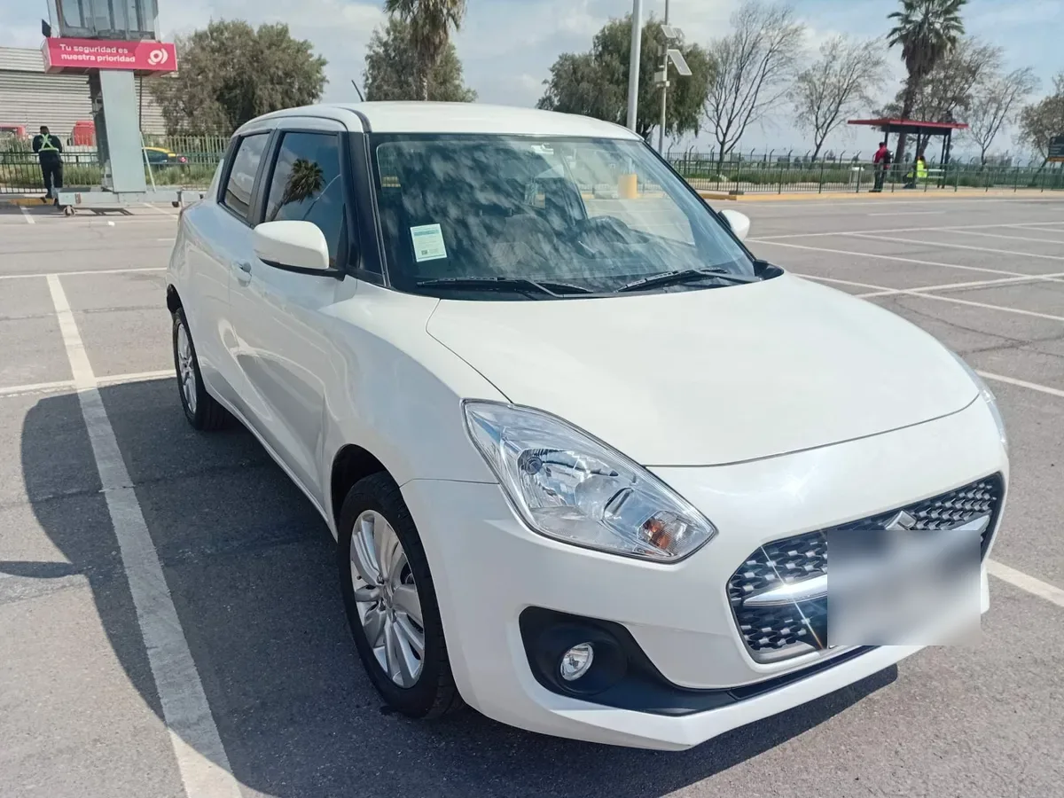 Suzuki Swift 1.2 Gl Sport Amt 4x2 Hb At 5p año 2024