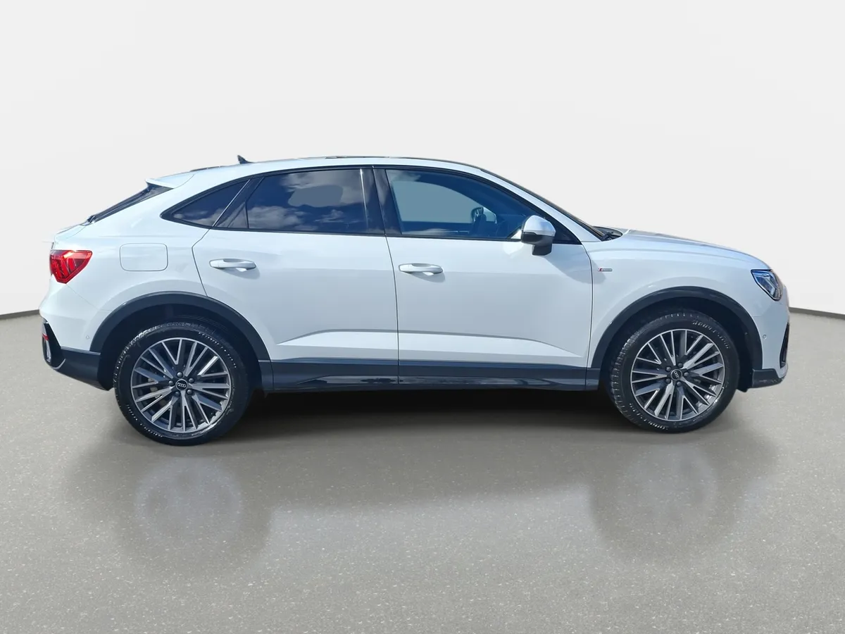 Audi Q3 1.5 35 Tfsi S-Line Sportback 4x2 S-Tronic At 5p año 2026