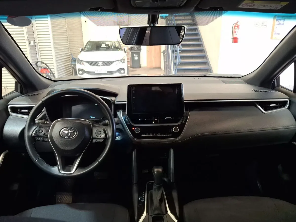 Toyota Corolla Cross 1.8 Xei Hybrid 4x2 Cvt At 5p año 2025