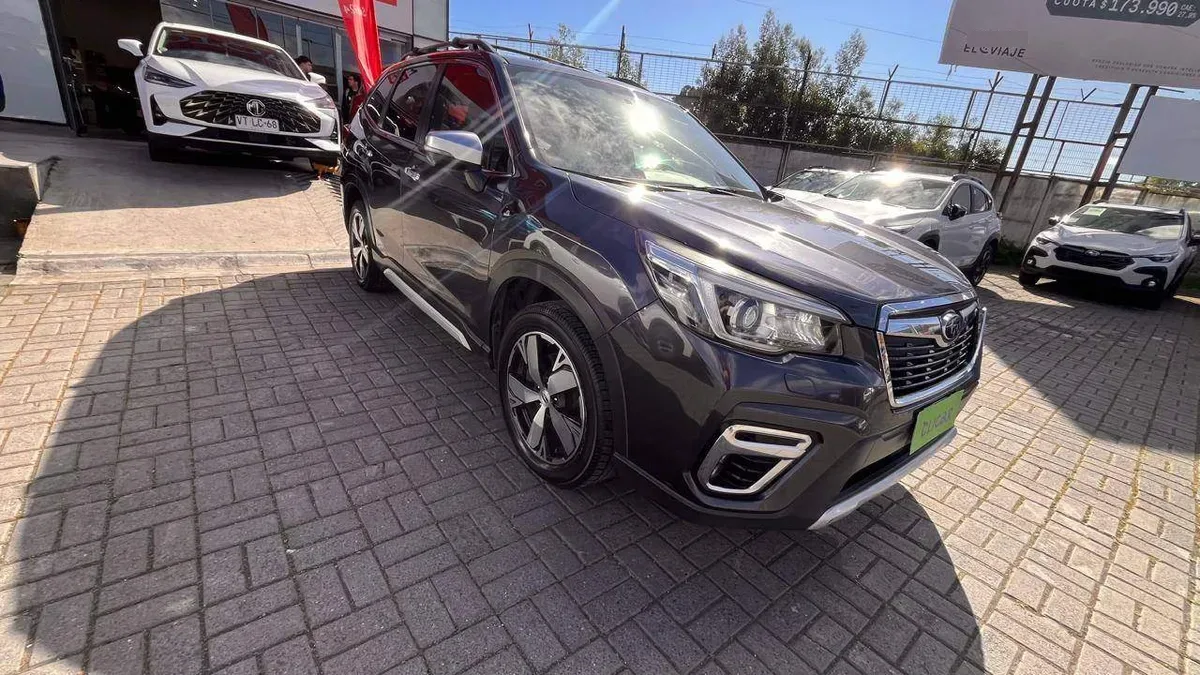 Subaru Forester 2.0i Limited Eyesight Awd At 5p año 2020