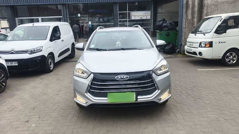 JAC Js2 1.5 Luxury 4x2 Mt 5p año 2021