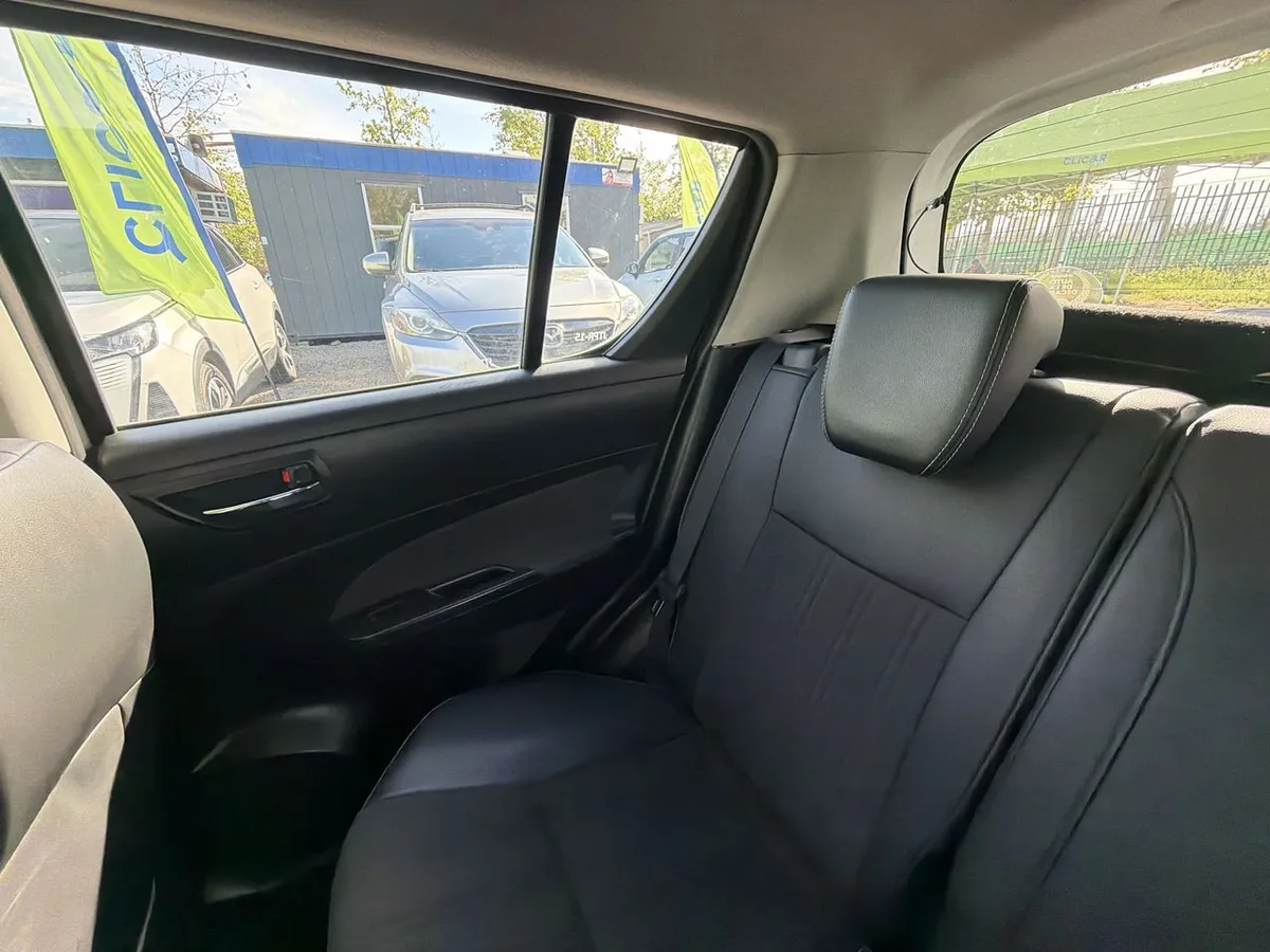 Suzuki Swift 1.2 Glx 4x2 Hb Ac Mt 5p año 2017