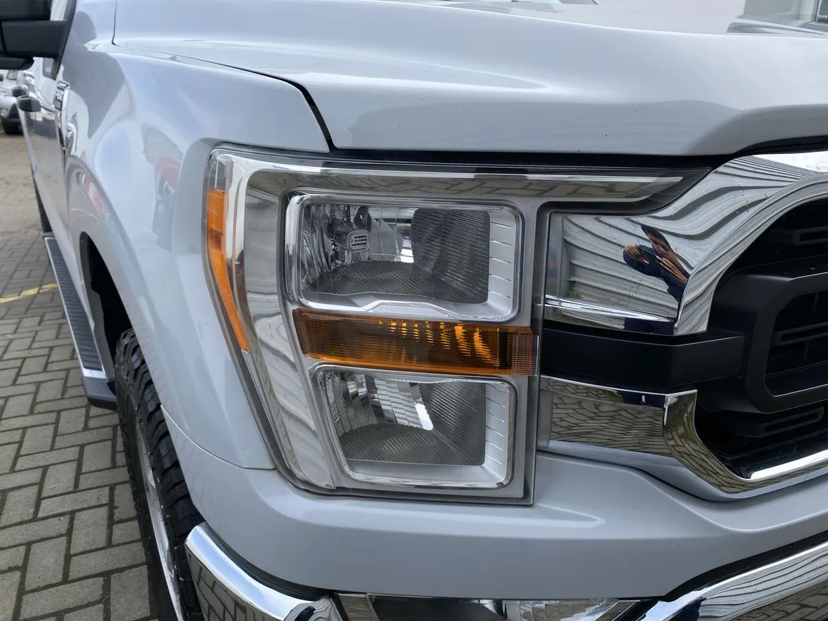 Ford F-150 3.3 Xlt Cc Dob. Cab. 4x2 At 4p año 2022