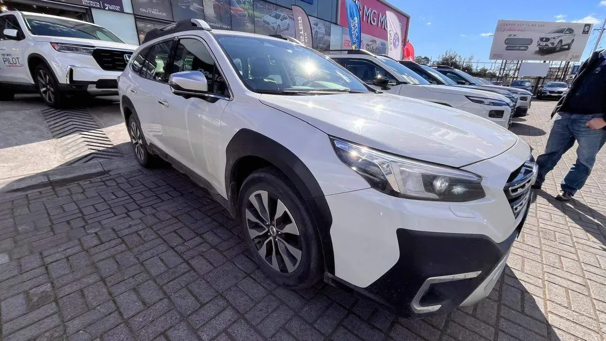 Subaru Outback 2.5i Touring Awd Cvt At 5p año 2024