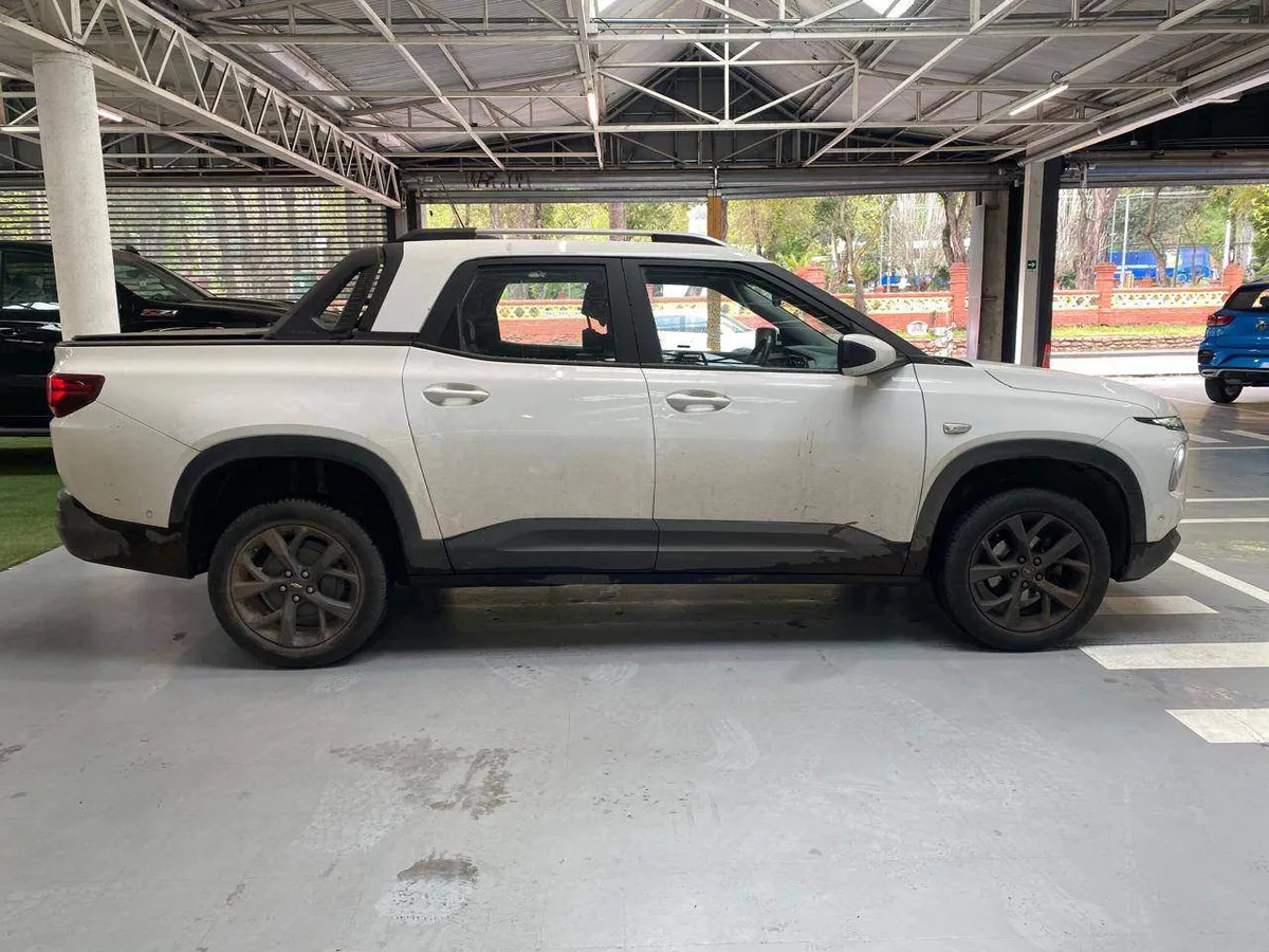 Chevrolet Montana 1.2t Premier S 4x2 Mt 4p año 2024
